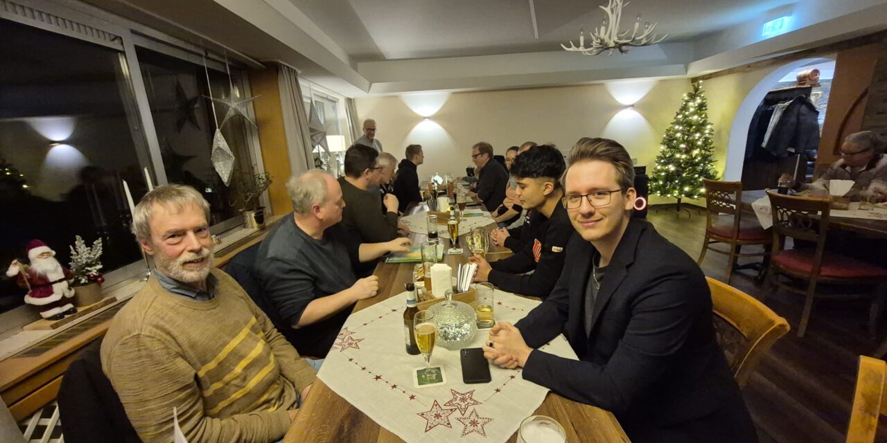 Weihnachtsfeier des TTC Rödgen: Ein Abend voller Gemeinschaft und Freude